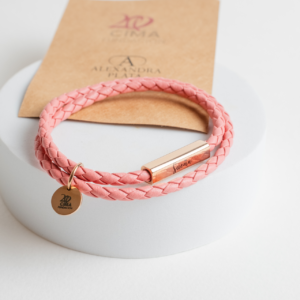 Pulsera doble vuelta de cuero “SUEÑA” (color rosa)