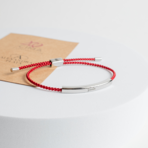 Pulsera de hilo de seda “SUEÑA” (color rojo)